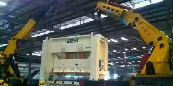 重型設(shè)備搬運如何選擇吊點|  重型設(shè)備搬運公司哪家好？